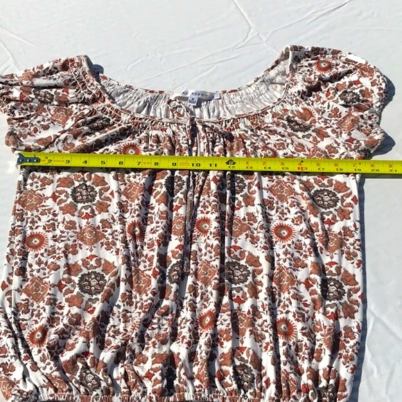 Max Studio Floral Print Scooped Neckline Short Sleeved Elastic Waistband Top Med - Picture 13 of 16